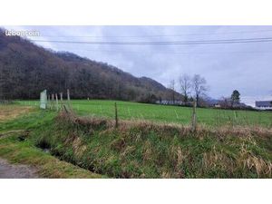 Terrain 8 507 m² Campan