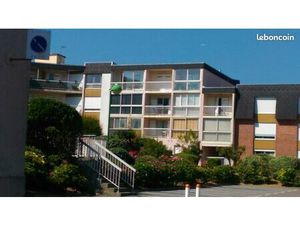 Lumineux F2 (42 m²) proximité immédiate port et plage