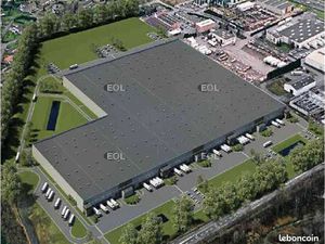 Local logistique 42 093 m²