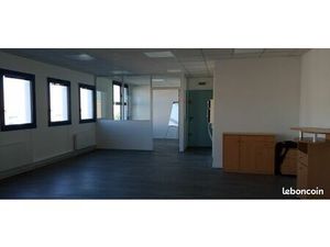 Bureau 78 m² a louer