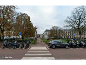 Parking/box 1 pièce 15 m²