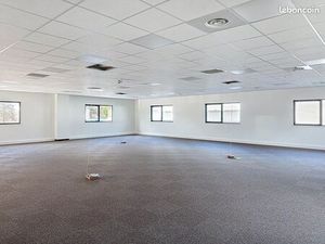 Bureaux 310 m² Bourgoin-Jallieu