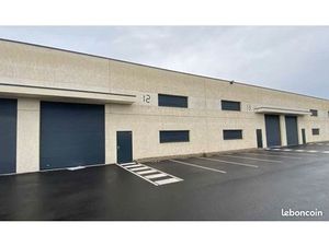 Local d’activité 175 m² clé en main – Izon