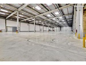 Local logistique 6 280 m²