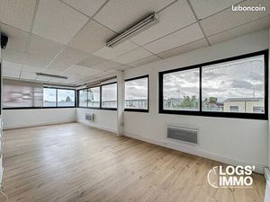 Bureaux 65 m² Blanquefort