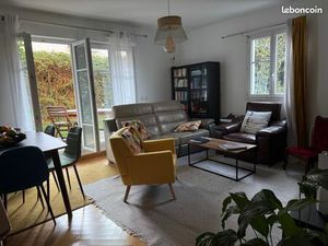 Appartement familial avec grand jardin – 83 m² – 2 parkings