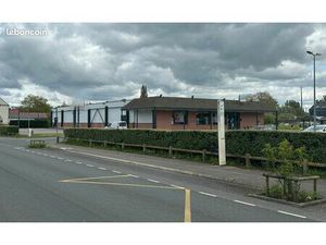 ABBEVILLE (80) - 1000 m2 - A VENDRE LOCAL A USAGE COMMERCIAL  BUREAU OU ACTIVITE