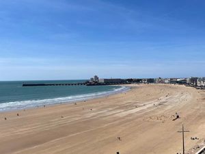 Studio front de mer 9eme étage