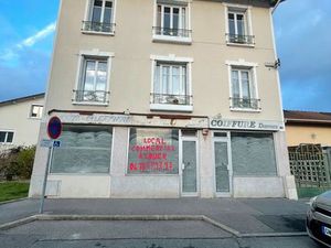 Local commercial à vendre