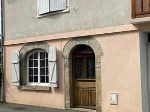 Maison - 144 m²- située à MOUMOUR