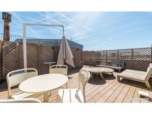 Rooftop totalement rénové au calme