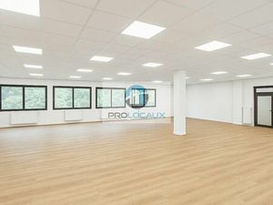 Bureaux 300 m²