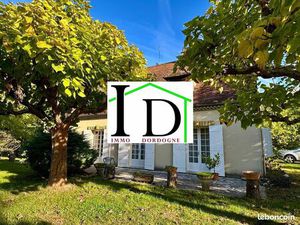 Maison 9 pièces 223 m²