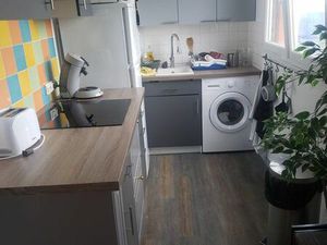 Grand studio meublé