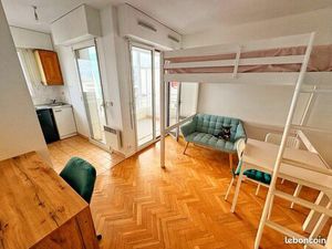 Studio hyper centre Montigny le bretonneux