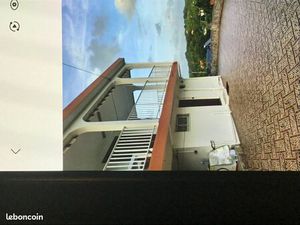 Spacieux studio meublé