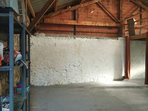 Local / Entrepôt de stockage / Garage à louer