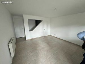 Maison 3 pièces avec petit extérieur