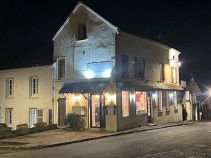 Bar / restaurant licence IV