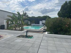 Ancienne ferme 280 m2 au calme