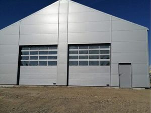 Hangar 500m2 dans zone artisanale