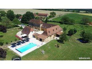 Ferme 17 pièces 730 m²