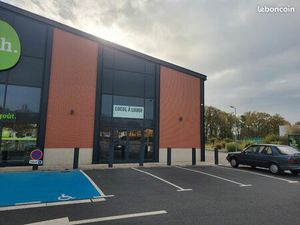 Local 200 m² MONTAIGU VENDEE