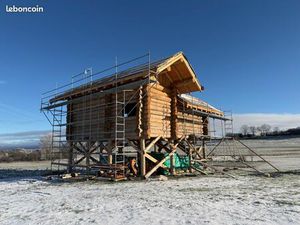 ?️ Chalet en Rondin - Vue imprenable sur le Puy de Dôme - Terrain 2 000 mètres Constructib