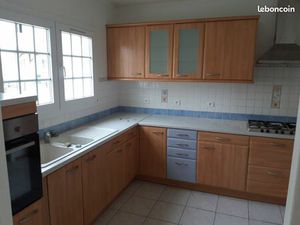 Maison à louer avec jardin et garage