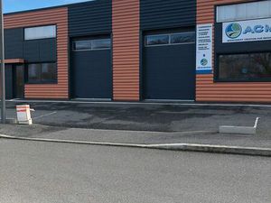 LOCAL COMMERCIAL/STOCKAGE 180m2