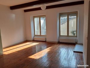 Bel F4 avec place de parking