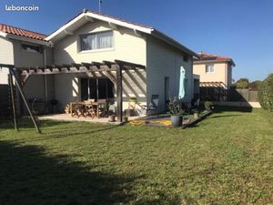Maison mitoyenne 3 chambres à louer à l'année - Seignosse bourg