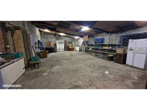 Hangar 190m2 bon état