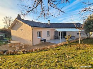 Villa récente de plain-pied – 4 chambres – 113 m²