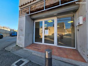 Local commercial ou d'entreposage