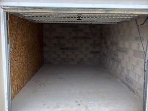 Garage / box / local