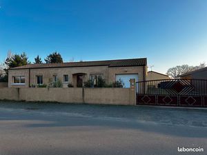 7 Pièces · 145 m²7 Pièces  145 m² · Saint-Philbert-de-Grand-Lieu 44310