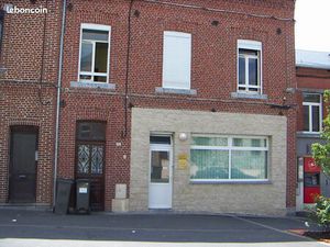 Vente SCI ou immeuble avec 2 appartements et un local commercial