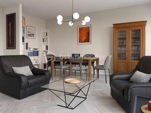 METZ NOUVELLE VILLE // F4 // BALCONS // BOX SOUS SOL // 3EME ETAGE AVEC ASCENSEUR // PAS D