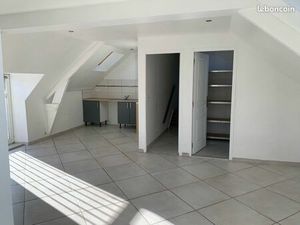 Location appartement roz landrieux