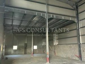 Local d'activité 175 m²
