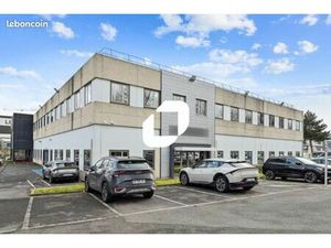 Local d'activité 1 819 m²