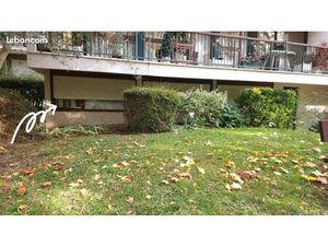 Atelier_Lot principal - 25 000- Rare et lumineux