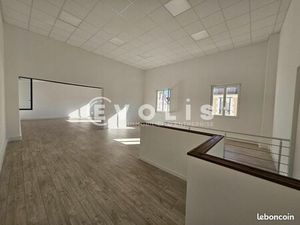 Bureaux 169 m²