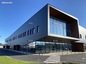 Bureaux 334 m²