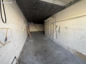 Local bureaux 193 m²