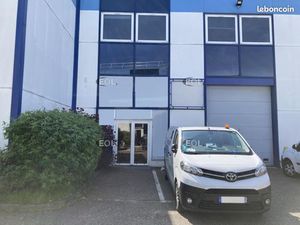 Local d'activité 398 m²