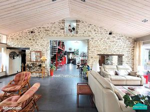 Bâtiment 6 pièces 227 m²