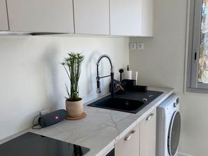 À LOUER – Superbe T2 meublé rénové à Tassin-la-Demi-Lune