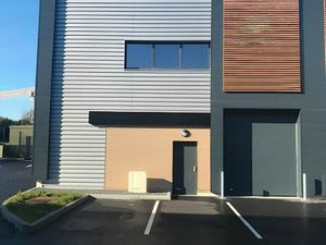 Local 240 m² ORVAULT